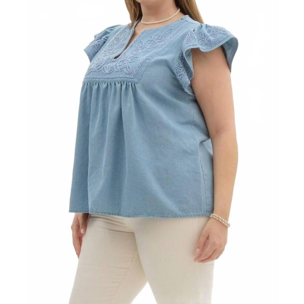 NEW ENTRO solid split neck flutter sleeve top - p… - image 3